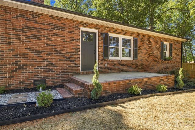 3231 Frazier Drive, Claremont, NC 28610