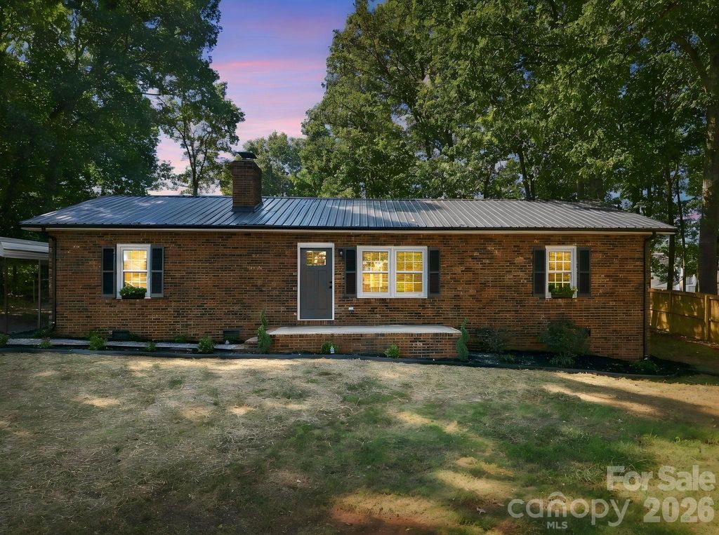 3231 Frazier Drive, Claremont, NC 28610