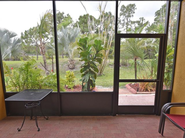 833 NW Rutherford Court NW, Port St. Lucie, Port St Lucie, FL 34983