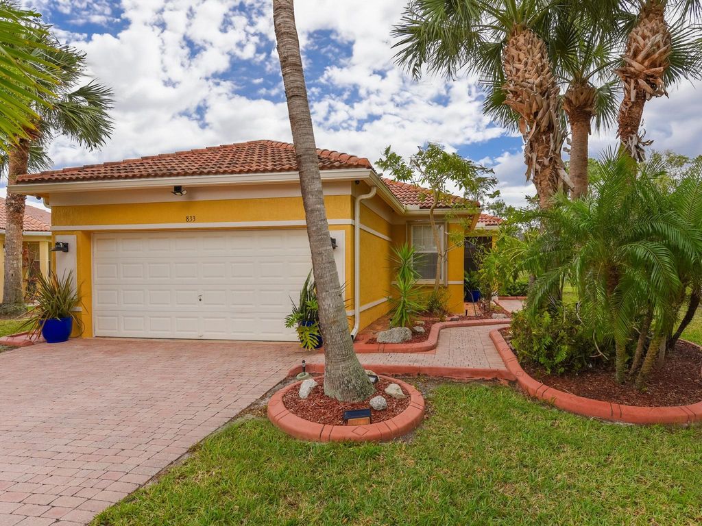 833 NW Rutherford Court NW, Port St. Lucie, Port St Lucie, FL 34983