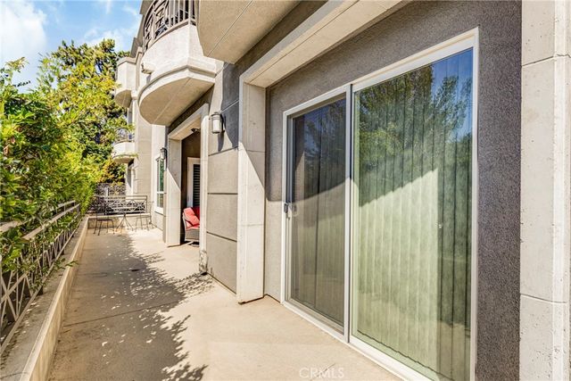 4424 Whitsett Avenue 110, Studio City, CA 91604