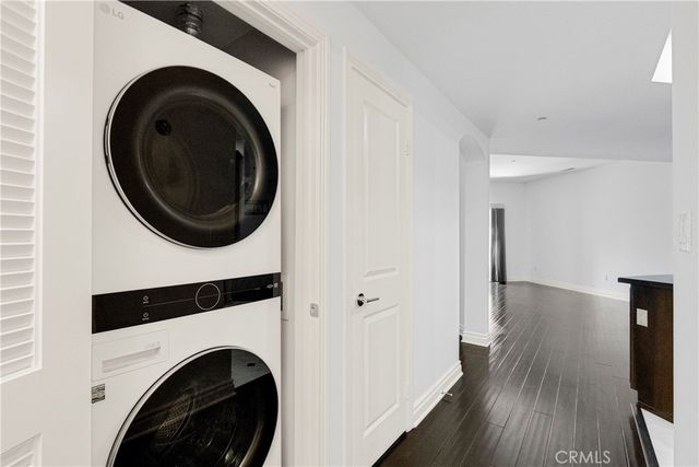 4424 Whitsett Avenue 110, Studio City, CA 91604