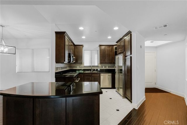 4424 Whitsett Avenue 110, Studio City, CA 91604
