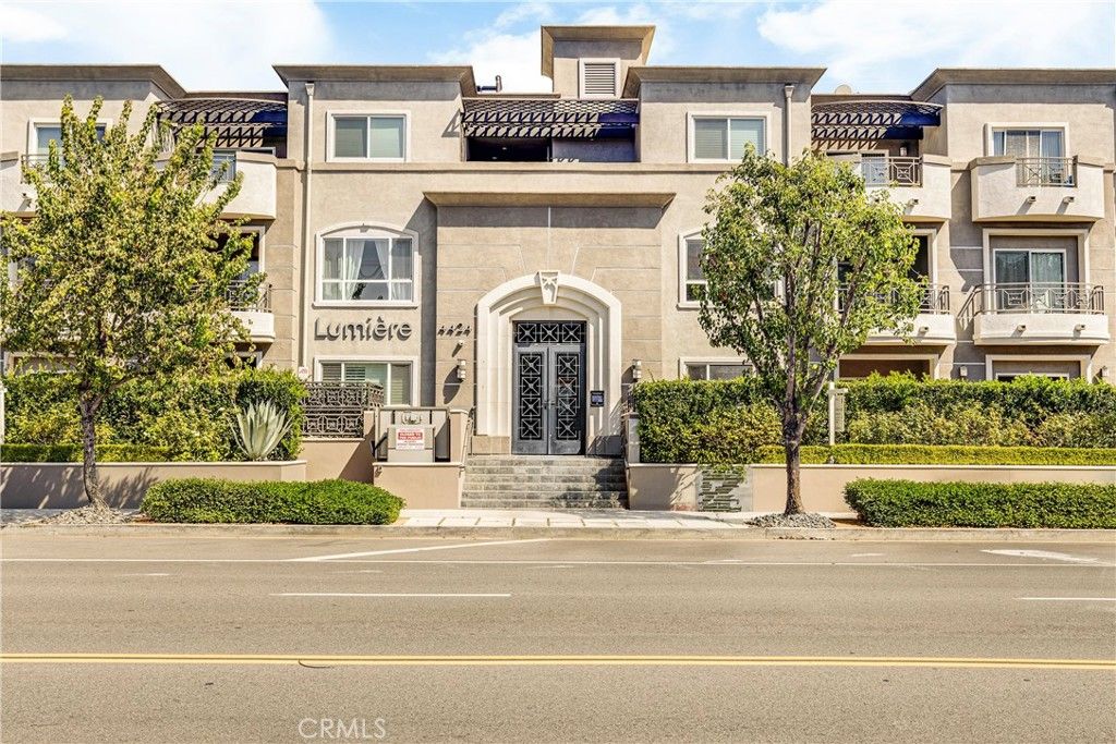 4424 Whitsett Avenue 110, Studio City, CA 91604 — photo 2