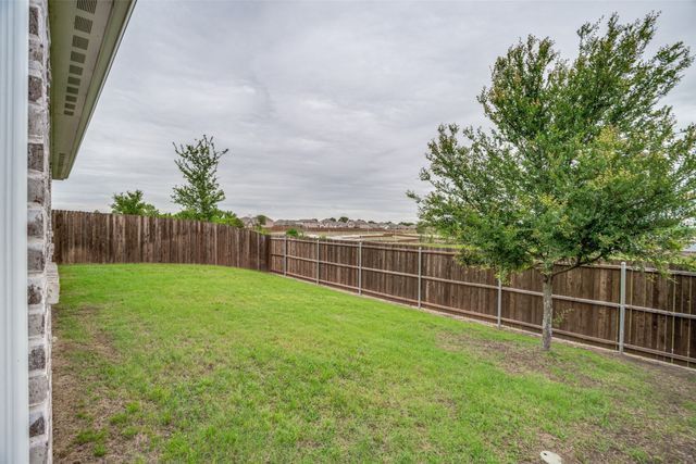 1725 Continental Drive, Princeton, TX 75407