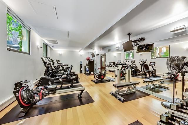 100 E Bellevue Place 23B, Chicago, IL 60611