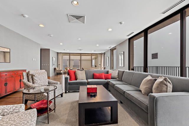 100 E Bellevue Place 23B, Chicago, IL 60611