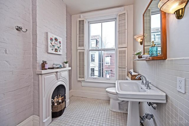 1120 Fuller Street, Cincinnati, OH 45202