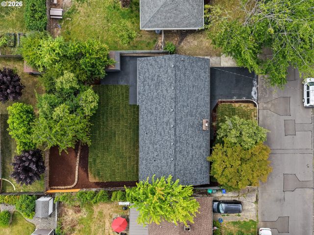 300 Se MORLAN Ave, Gresham, OR 97080