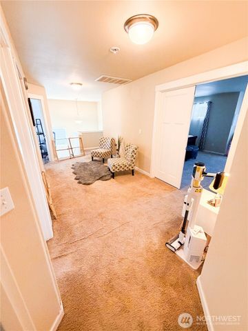 16305 25th Avenue Ct E, Tacoma, WA 98445