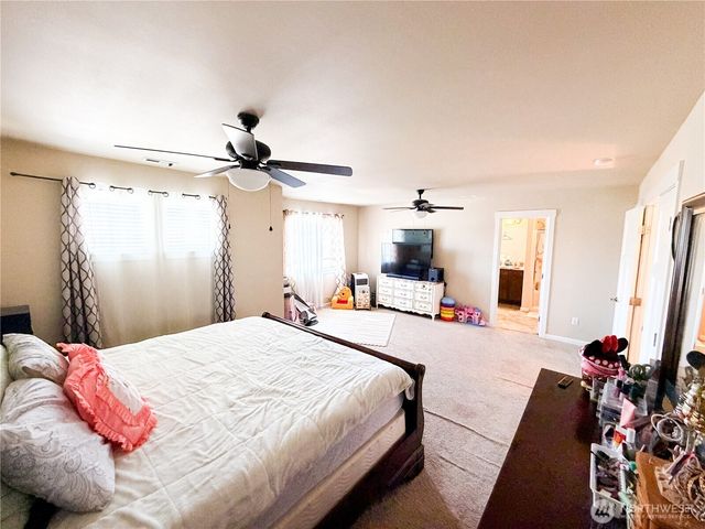 16305 25th Avenue Ct E, Tacoma, WA 98445