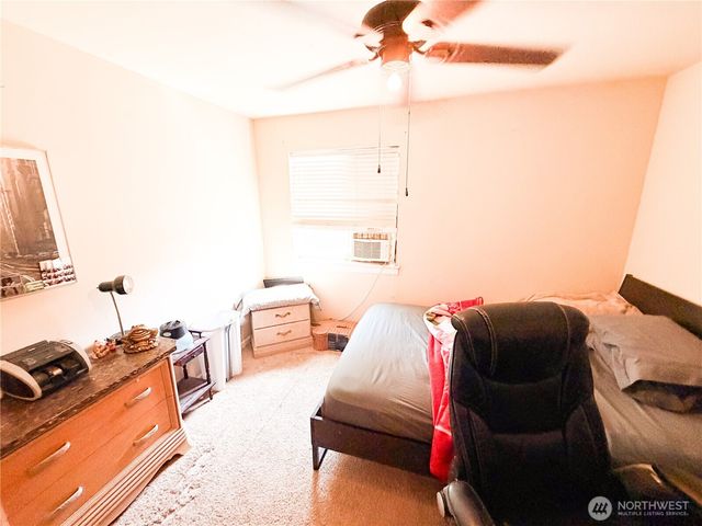 16305 25th Avenue Ct E, Tacoma, WA 98445