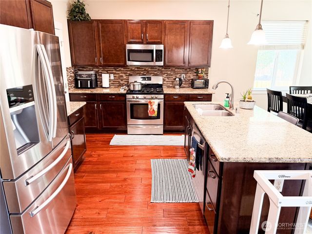 16305 25th Avenue Ct E, Tacoma, WA 98445