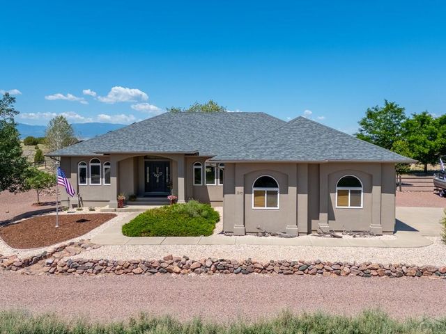 1147 S Camino Pablo Ln, Pueblo West, CO 81007
