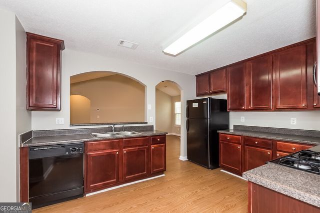 656 Penstock Path, Hampton, GA 30228