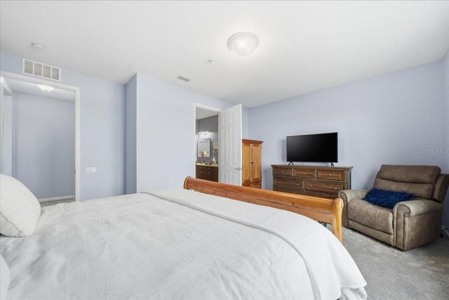 7905 SEMINOLE BOULEVARD 3301, Seminole, FL 33772