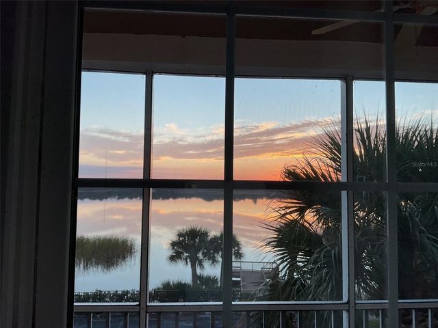 7905 SEMINOLE BOULEVARD 3301, Seminole, FL 33772