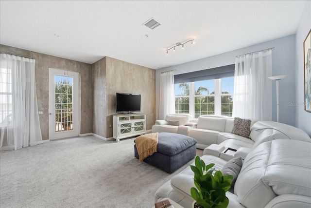 7905 SEMINOLE BOULEVARD 3301, Seminole, FL 33772