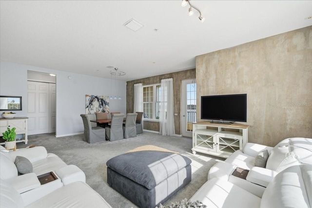 7905 SEMINOLE BOULEVARD 3301, Seminole, FL 33772