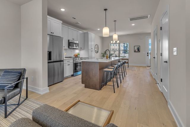 145 Whitsett Rd Apt 30, Nashville, TN 37210