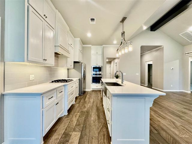 600 Texoma Drive, Edmond, OK 73025