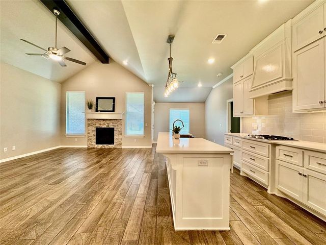 600 Texoma Drive, Edmond, OK 73025