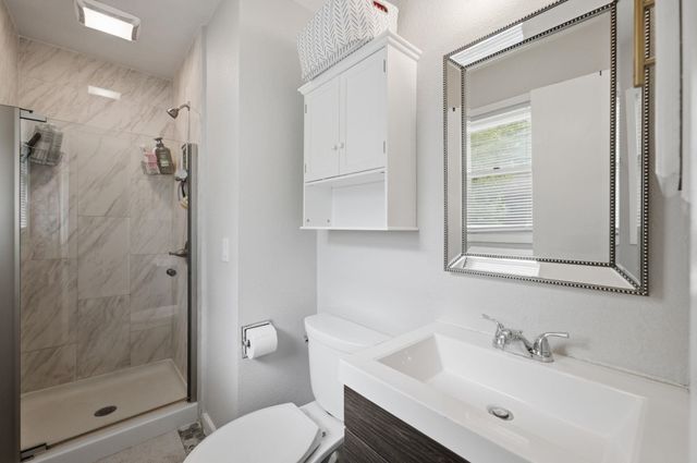 8239 E Brookhollow, Wichita, KS 67206