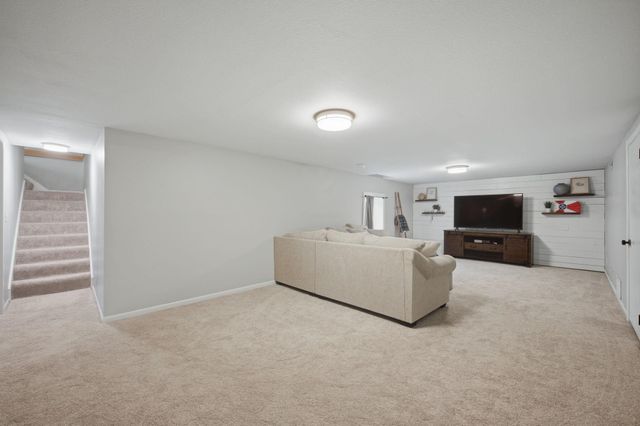 8239 E Brookhollow, Wichita, KS 67206