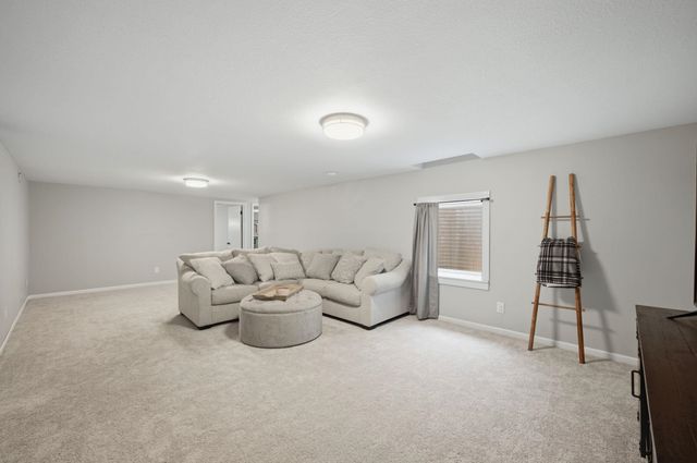 8239 E Brookhollow, Wichita, KS 67206