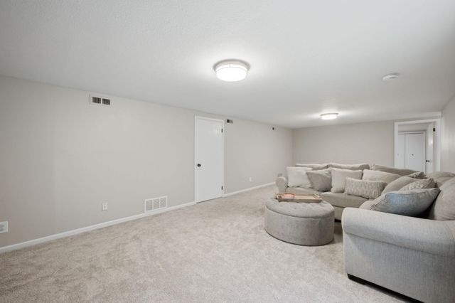 8239 E Brookhollow, Wichita, KS 67206
