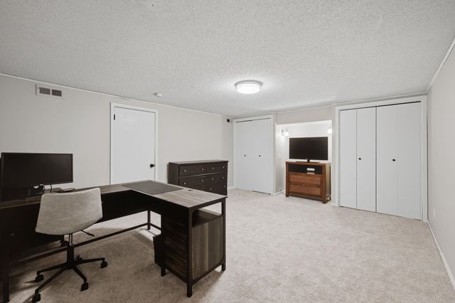8239 E Brookhollow, Wichita, KS 67206
