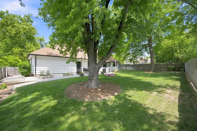 8239 E Brookhollow, Wichita, KS 67206