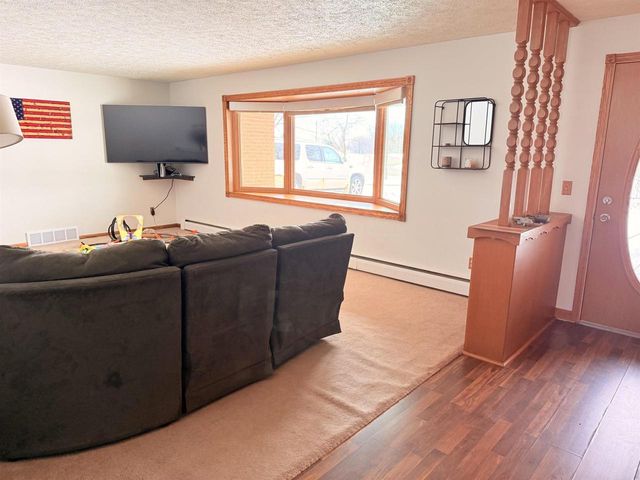 N4299 COUNTY RD E, Kaukauna, WI 54130