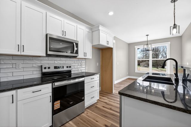 1910 Herbert Garrett Rd, Cookeville, TN 38506