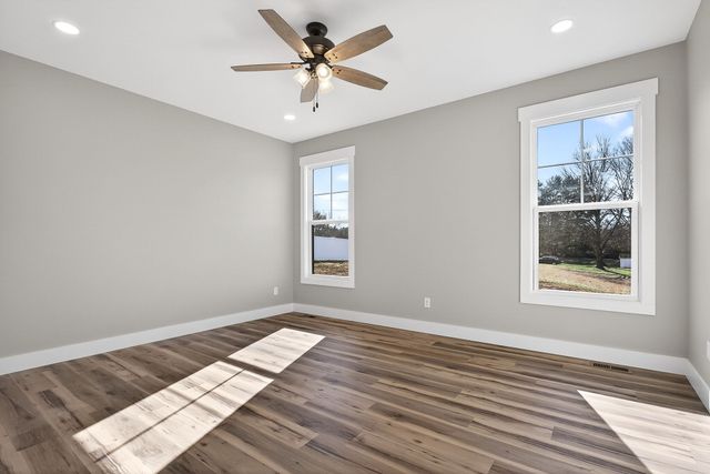 1910 Herbert Garrett Rd, Cookeville, TN 38506