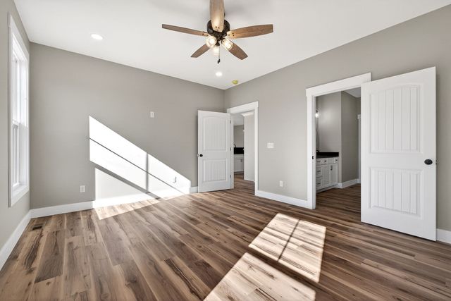 1910 Herbert Garrett Rd, Cookeville, TN 38506