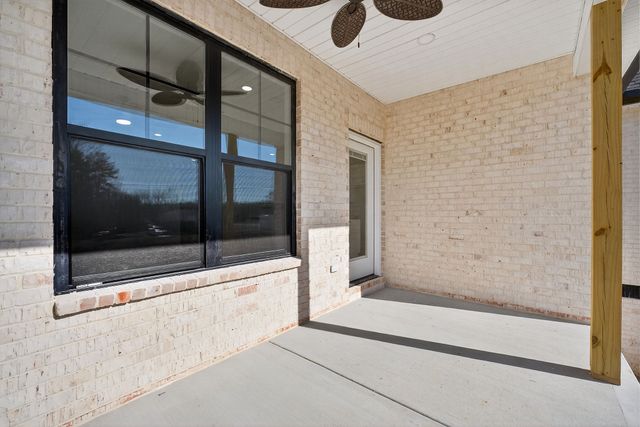 1910 Herbert Garrett Rd, Cookeville, TN 38506