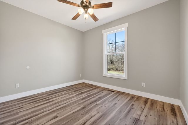 1910 Herbert Garrett Rd, Cookeville, TN 38506