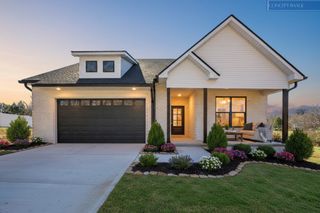 1910 Herbert Garrett Rd, Cookeville, TN 38506