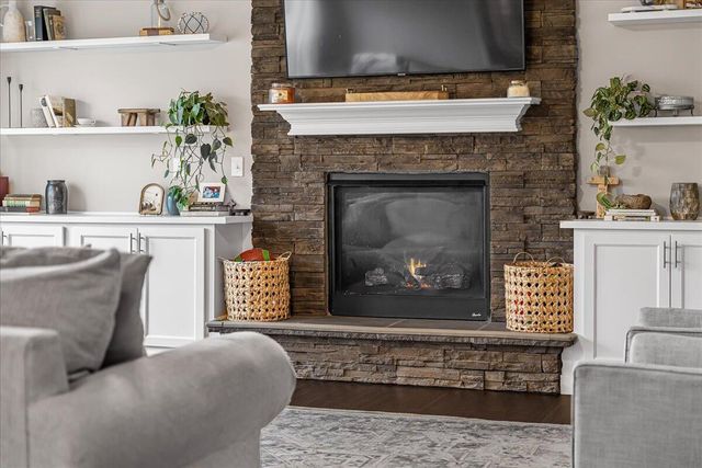 444 Hastings Lane, Versailles, KY 40383