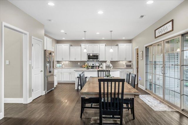 444 Hastings Lane, Versailles, KY 40383