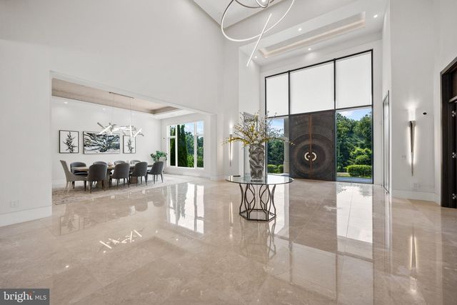 8880 BRADLEY BLVD, Bethesda, MD 20817