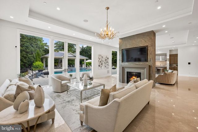 8880 BRADLEY BLVD, Bethesda, MD 20817