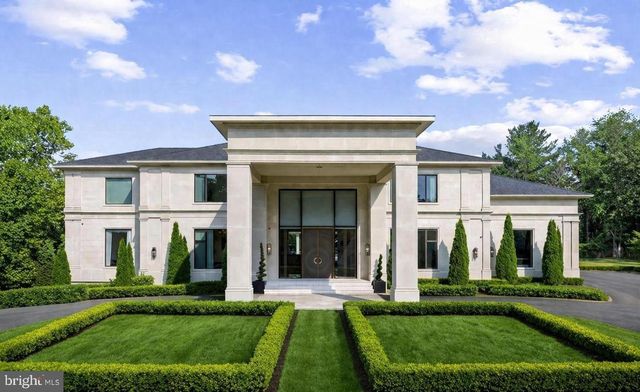 8880 BRADLEY BLVD, Bethesda, MD 20817