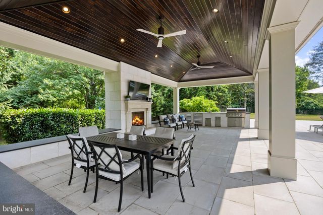 8880 BRADLEY BLVD, Bethesda, MD 20817