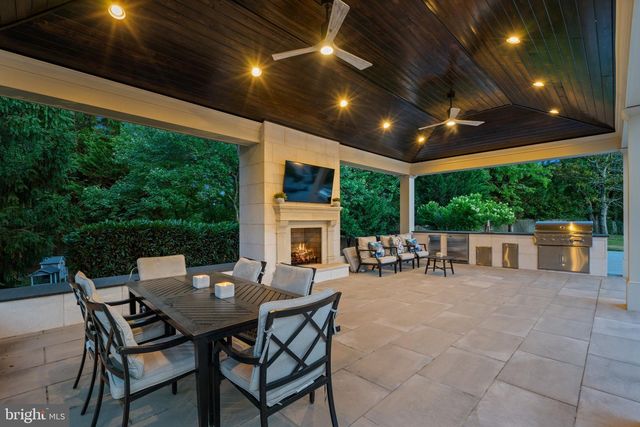 8880 BRADLEY BLVD, Bethesda, MD 20817