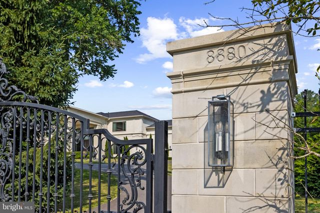 8880 BRADLEY BLVD, Bethesda, MD 20817