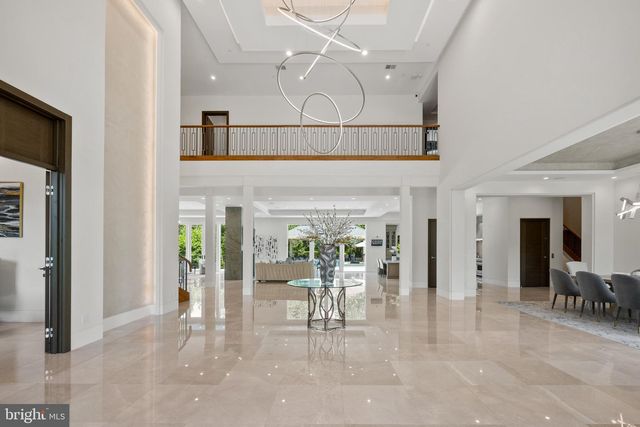 8880 BRADLEY BLVD, Bethesda, MD 20817