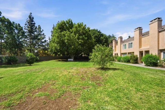 101 W Riverdale, Orange, CA 92865