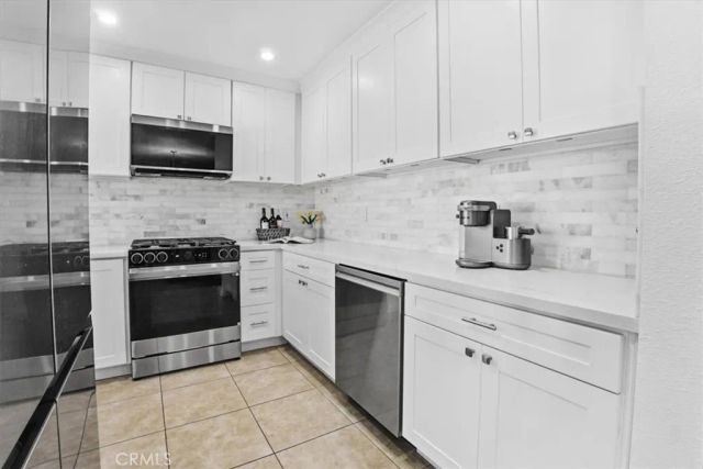 101 W Riverdale, Orange, CA 92865